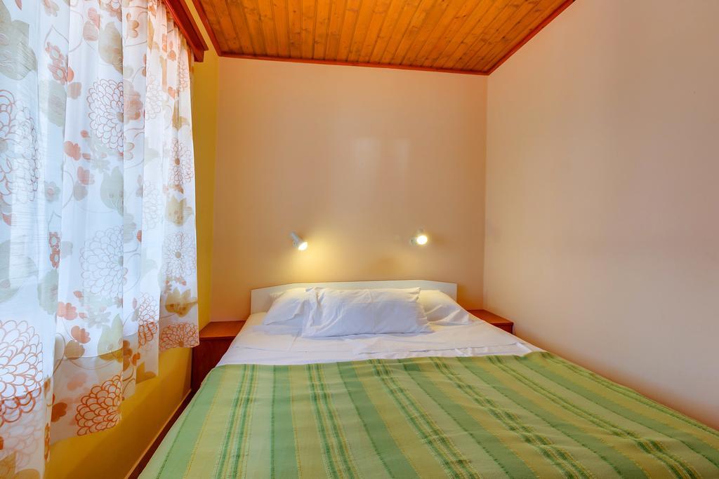 Apartments Josip & Maria Veli Losinj Exterior photo
