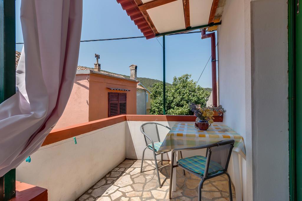 Apartments Josip & Maria Veli Losinj Exterior photo