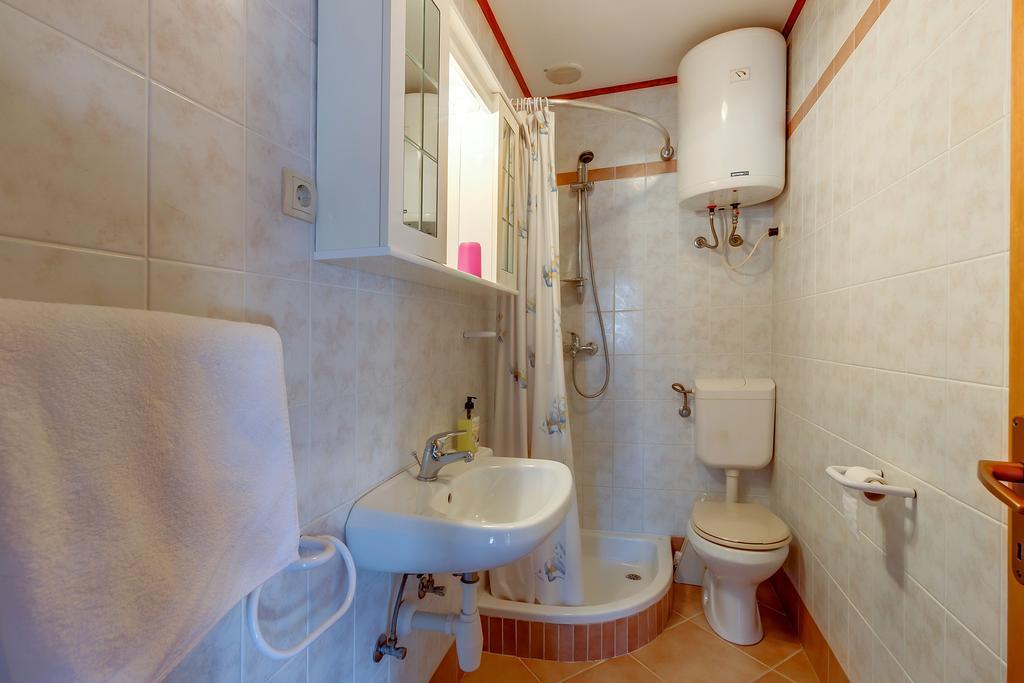 Apartments Josip & Maria Veli Losinj Exterior photo