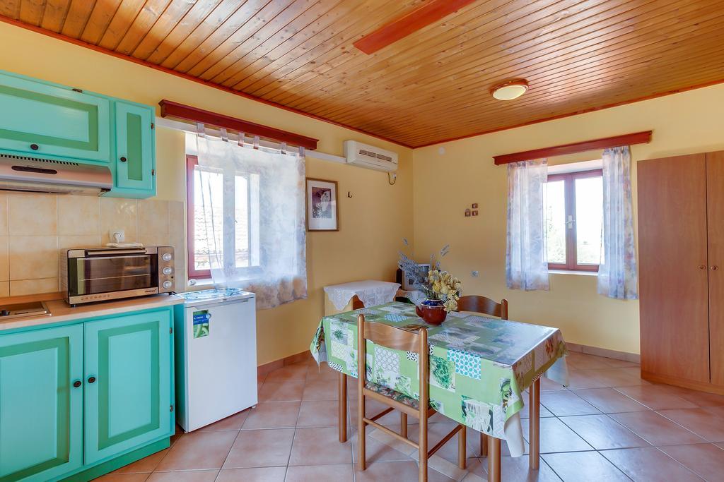 Apartments Josip & Maria Veli Losinj Exterior photo